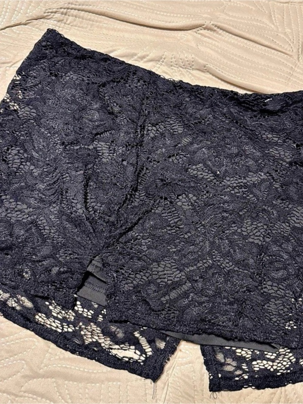 SHEIN Black Lace Shorts Size Large